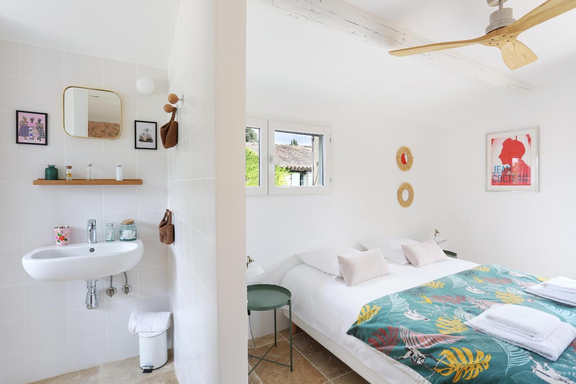 Domaine Les Petites Vaines Otel Goult Oda fotoğraf