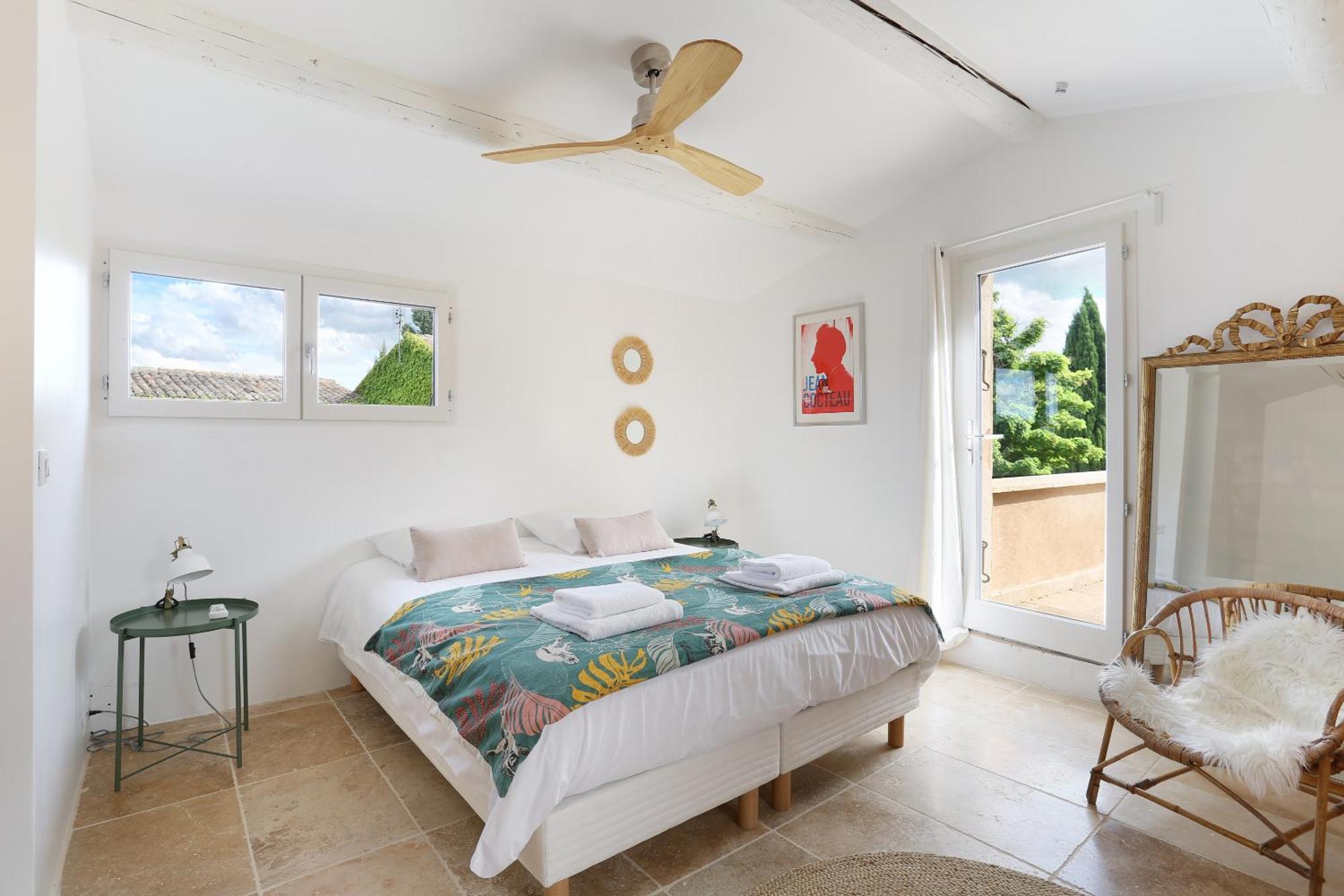 Domaine Les Petites Vaines Otel Goult Oda fotoğraf