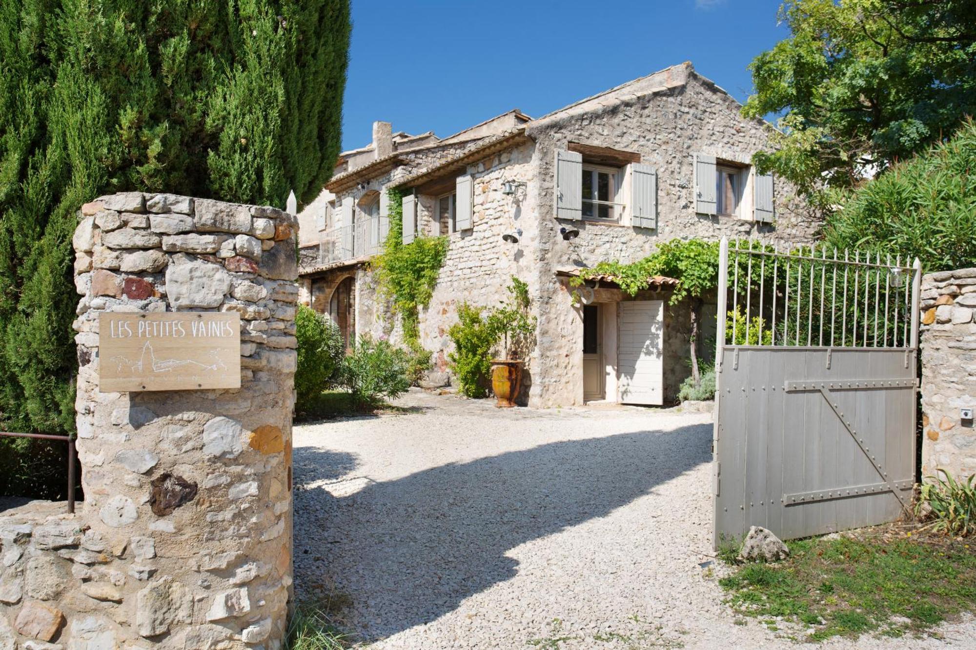 Domaine Les Petites Vaines Otel Goult Oda fotoğraf